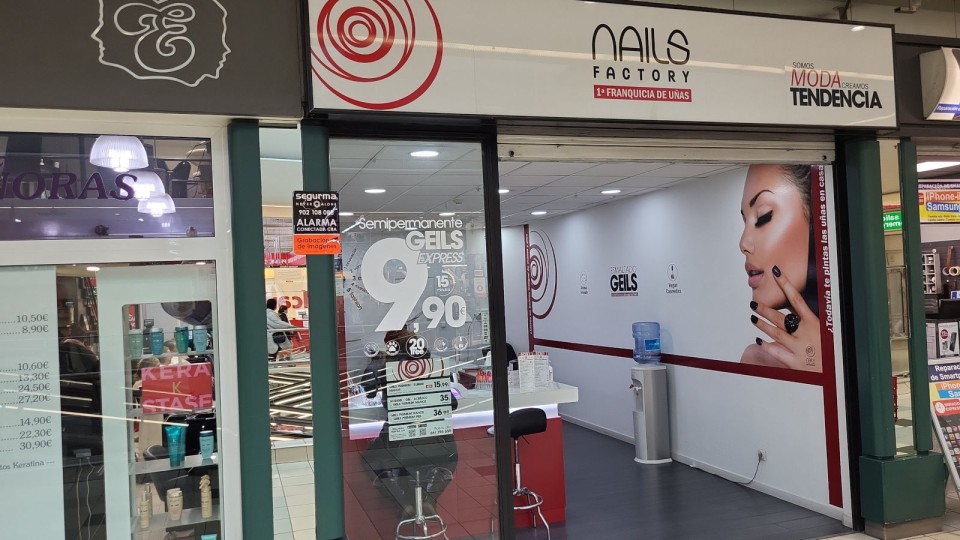 NAILS FACTORY